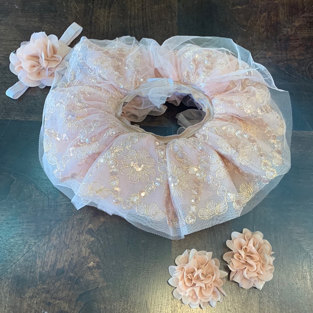 LAST CHANCE - 4pc Newborn Tutu and Accessories